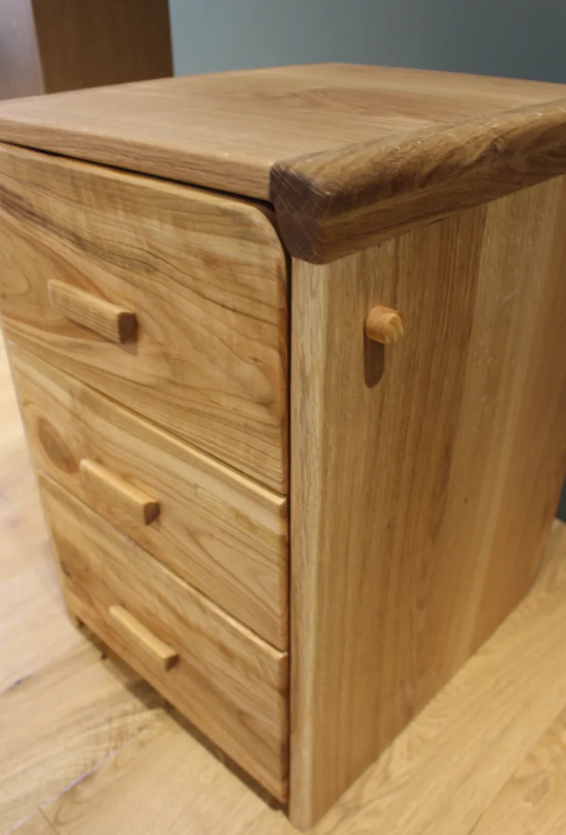 Andvari — oak side with the peg lock above the top drawer