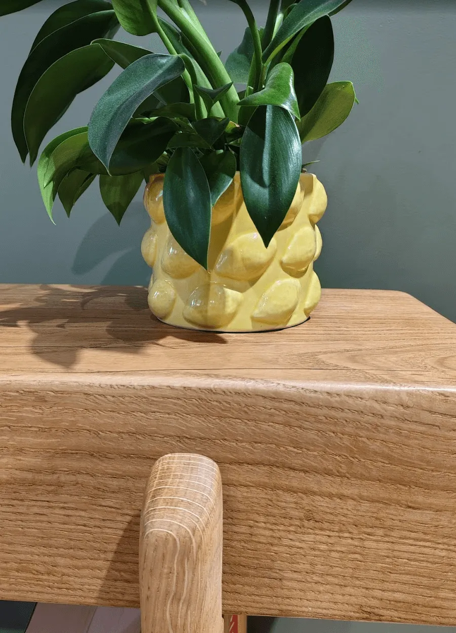 Feniks — wood detail